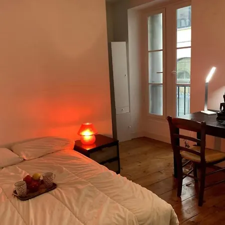 Very Large Apartment In The City Center Apartmán